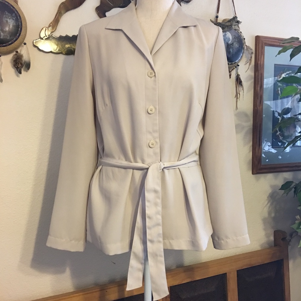 NYCC tan tie front button jacket lightweight 10